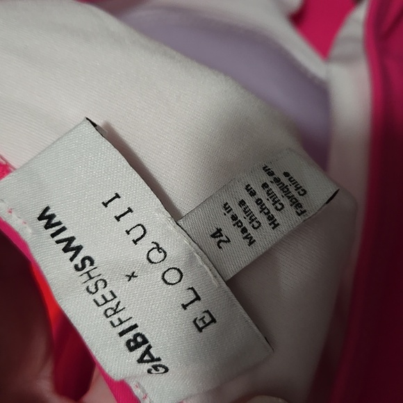 Gabi Fresh X Eloquii One Shoulder Swimsuit Size 24 - Picture 6 of 6